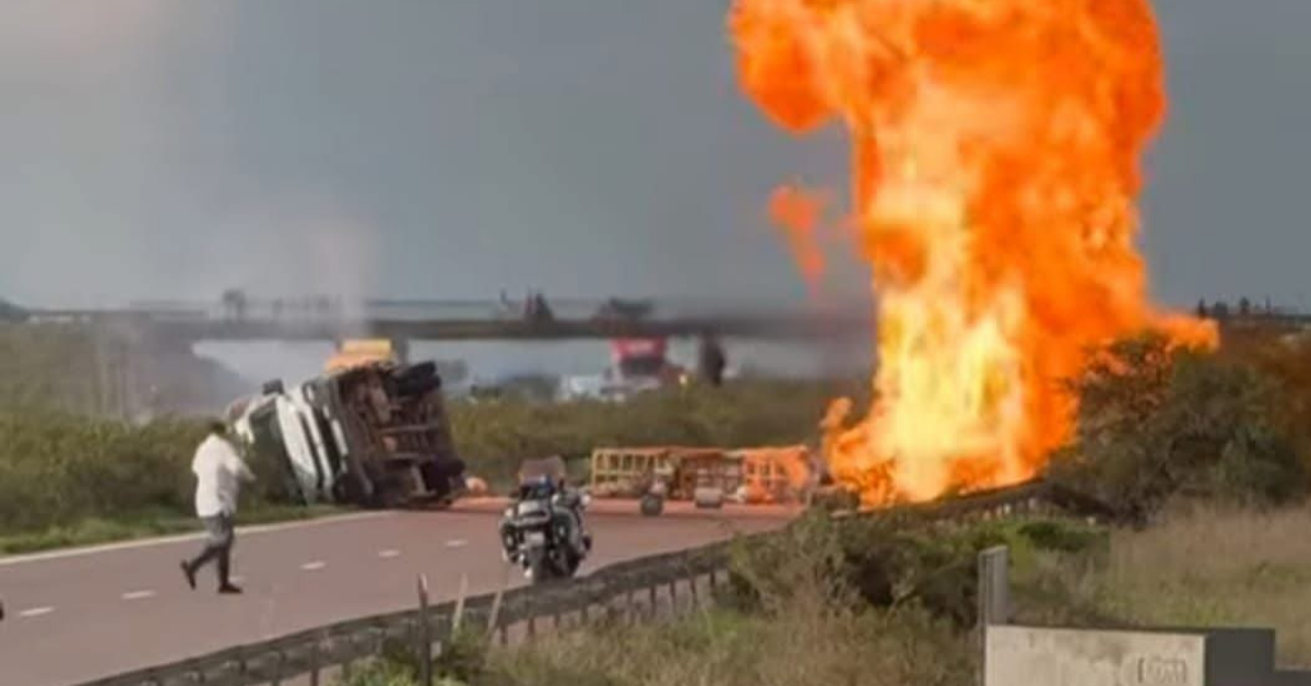 explosion d'un camion de bonbonnes de gaz