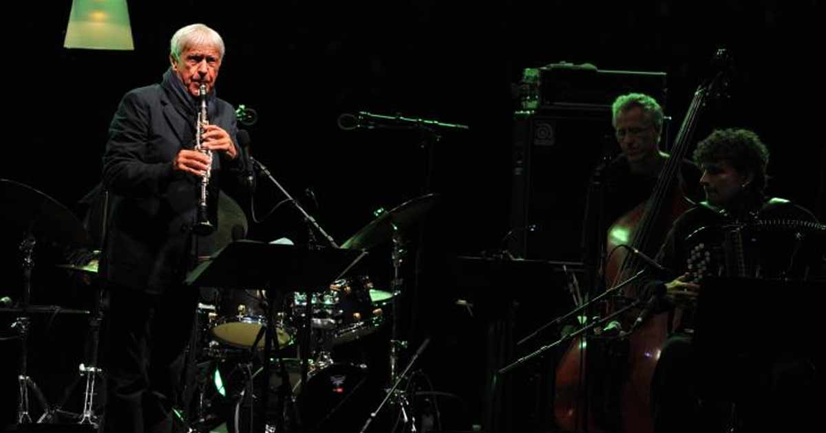 Le musicien Michel Portal, figure inclassable du jazz contemporain, est mort à 90 ans 