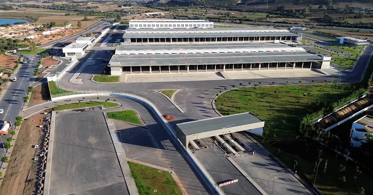 Achevé mais inutilisé, le nouveau marché de gros de Rabat suscite interrogations et critiques au Conseil communal
