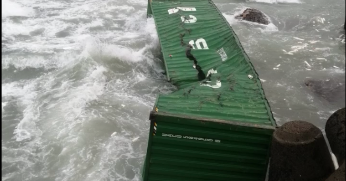 chute de conteneurs au port de Casablanca