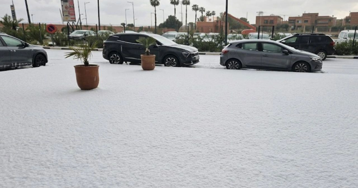 Marrakech sous manteau blanc suite à une chute de grêle