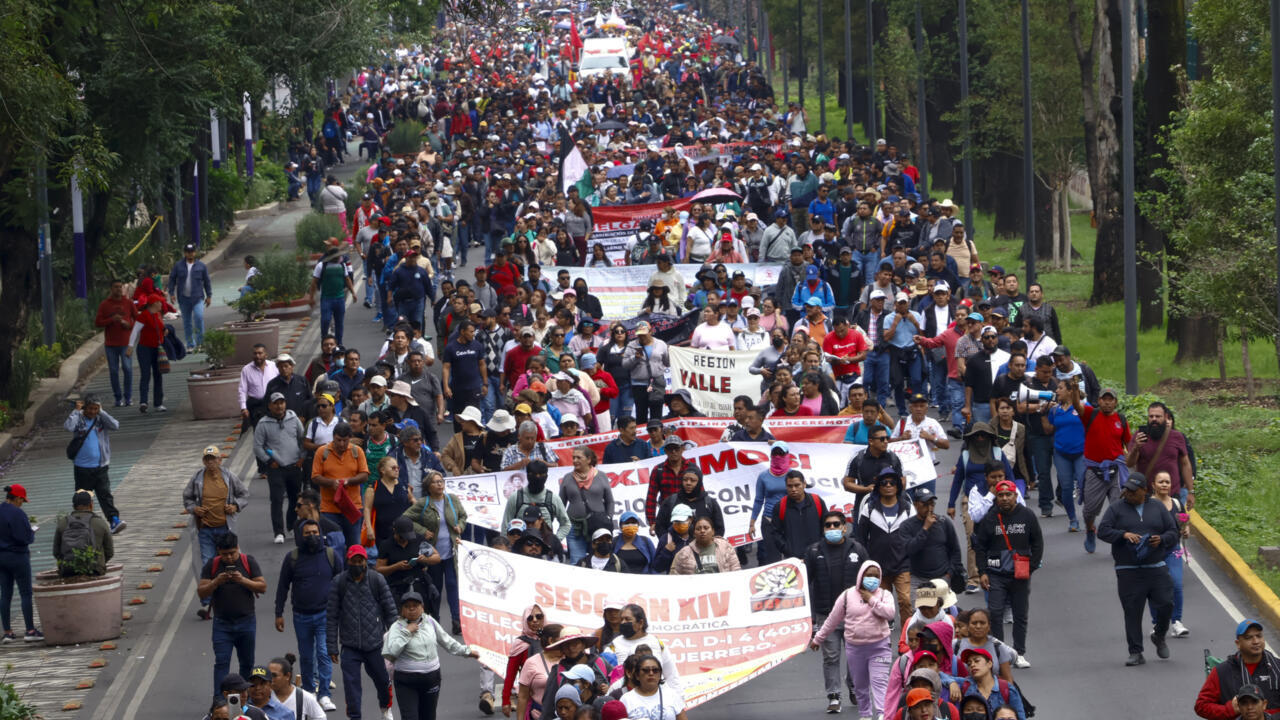 Des milliers de manifestants au Mexique à 2 jours du début du Mondial 2026.
