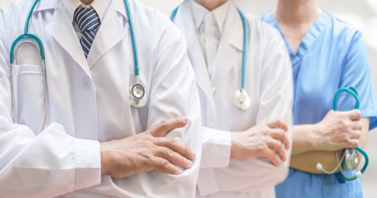 médecins spécialistes
